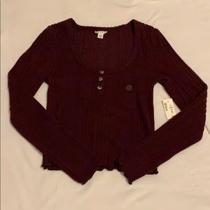 Maroon long sleeve Aeropostale top